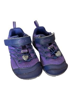 Keen Kids Purple Chandler CNX Hiking and Water Shies-Size 8